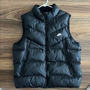 Nike insulated puffer vest